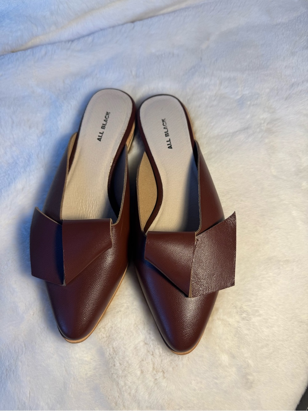 All Black Brand Women's Brown Pointed Toe Slip-On Mules size 37